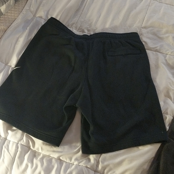 Mens Nike Fleece Varsity Shorts - LG - Picture 3 of 4